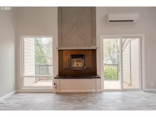 Photo #2: 21159317 Listing