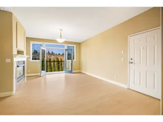 Photo #6: 21161032 Listing