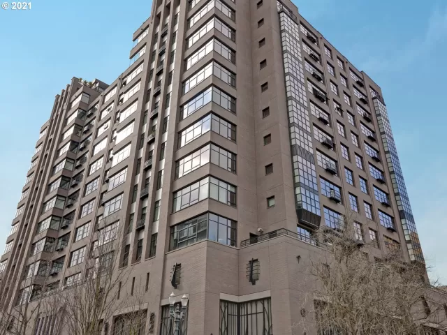 MLS: 21161142 Condo For Sale