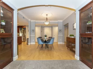 Photo #6: 21161454 Listing