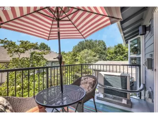 Photo #5: 21162044 Listing