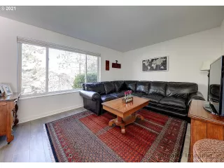 Photo #2: 21162964 Listing