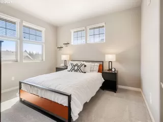 Photo #5: 21162984 Listing 