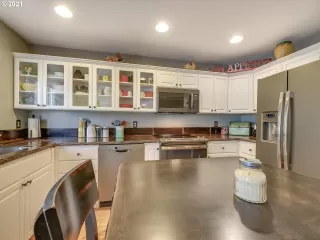 Photo #5: 21163127 Listing 