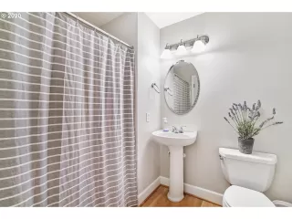 Photo #2: 21163520 Listing