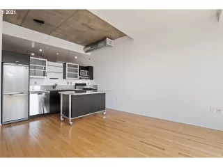 Photo #5: 21163521 Listing 