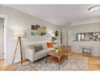 Photo #4: 21163698 Listing 