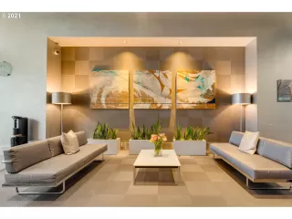 Photo #4: 21163916 Listing