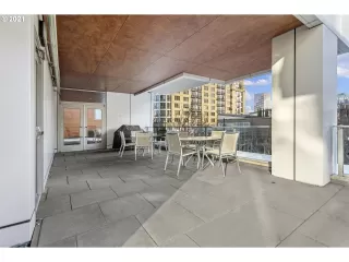 Photo #6: 21163988 Listing