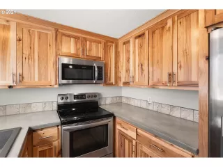 Photo #1: 21164207 Listing