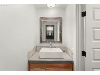 Photo #3: 21164207 Listing