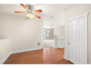 Photo #2: 21164419 Listing