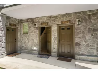 Photo #3: 21164540 Listing