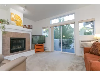 Photo #6: 21165207 Listing