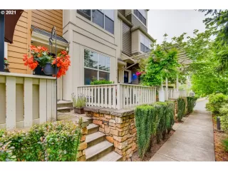 Photo #2: 21165478 Listing