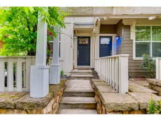 Photo #3: 21165478 Listing