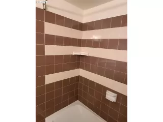 Photo #4: 21165668 Listing