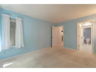 Photo #2: 21166629 Listing