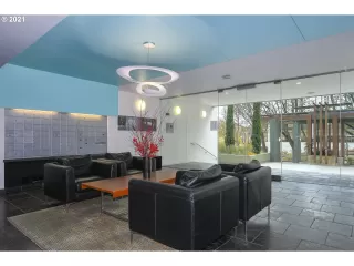 Photo #2: 21166831 Listing