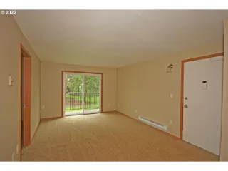 Photo #3: 21166907 Listing