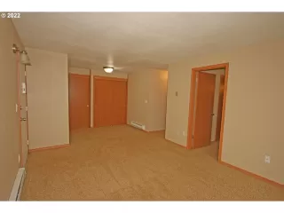 Photo #4: 21166907 Listing