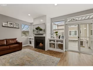 Photo #4: 21167277 Listing