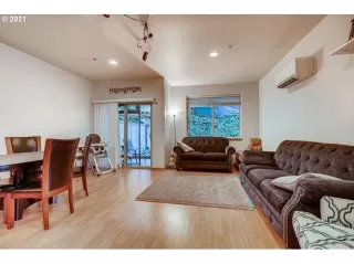 Photo #1: 21167634 Listing