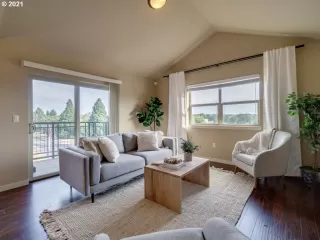 Photo #4: 21168116 Listing