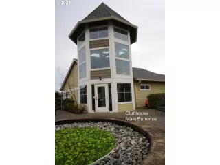 Photo #1: 21168132 Listing