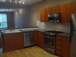 Photo #1: 21168569 Listing 