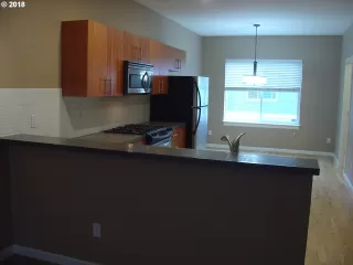 Photo #2: 21168569 Listing 