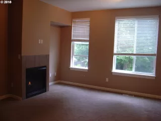 Photo #3: 21168569 Listing 