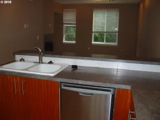 Photo #6: 21168569 Listing 