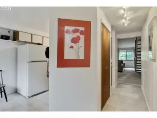 Photo #4: 21168822 Listing