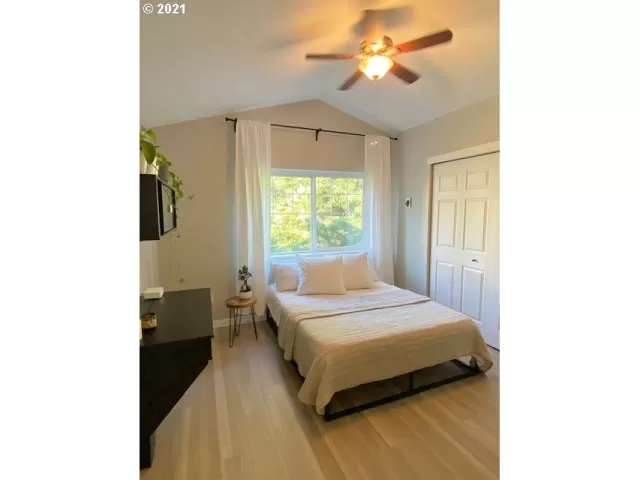 MLS: 21169296 Condo For Sale