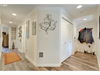 Photo #1: 211694825 Listing