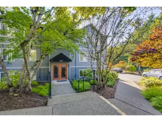 Photo #2: 211694825 Listing