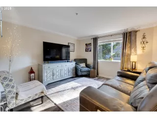 Photo #3: 211694825 Listing