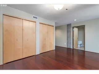 Photo #6: 21170808 Listing 