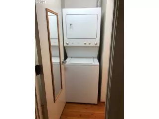 Photo #4: 21170822 Listing