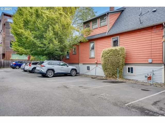 MLS: 21171284 Condo For Sale