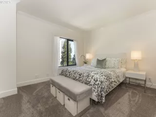 Photo #2: 21171788 Listing