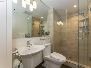 Photo #6: 21171788 Listing