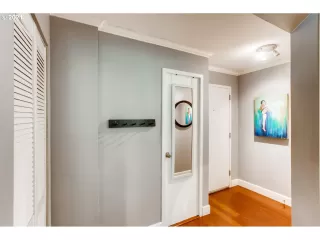 Photo #3: 21172130 Listing 