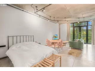 Photo #3: 21172249 Listing