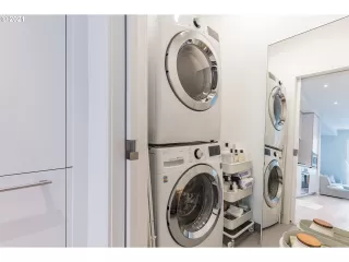 Photo #6: 21172983 Listing 