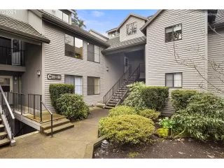 Photo #3: 21173504 Listing