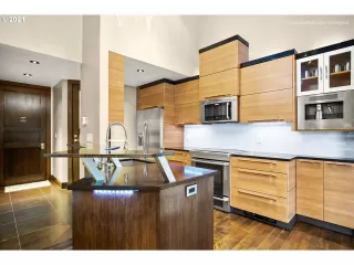 Photo #4: 21173504 Listing