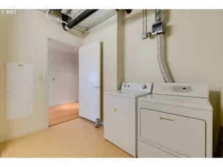 Photo #4: 21173826 Listing 