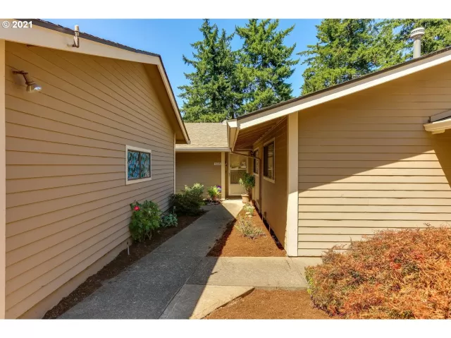 MLS: 21174105 Condo For Sale